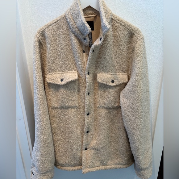 Vuori Other - Vuori Mens Cream Sherpa Fleece Button-Up Jacket